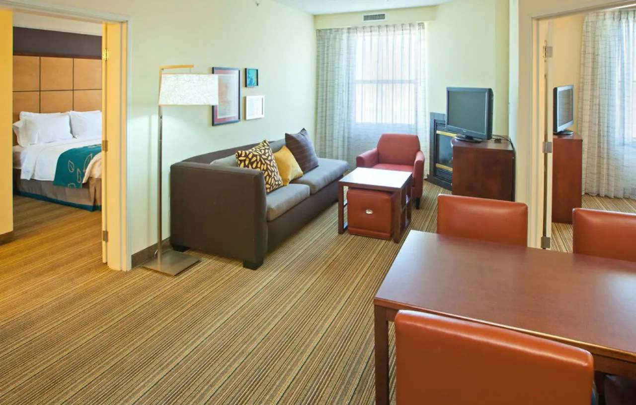 Residence Inn Louisville Downtown 3*,